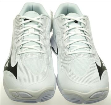 mizuno wave momentum pro