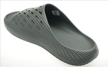 adidas pue chill slide